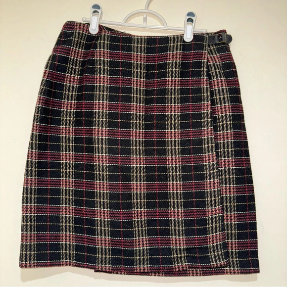 Women’s Vintage Wool Plaid Wrap Mini Length Preppy Formal Hoilday Skirt Size: 9 - Picture 4 of 15